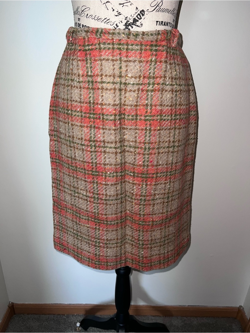 Vintage 100% Wool Plaid Tweed Pencil Skirt Coral Green Academic Cottagecore